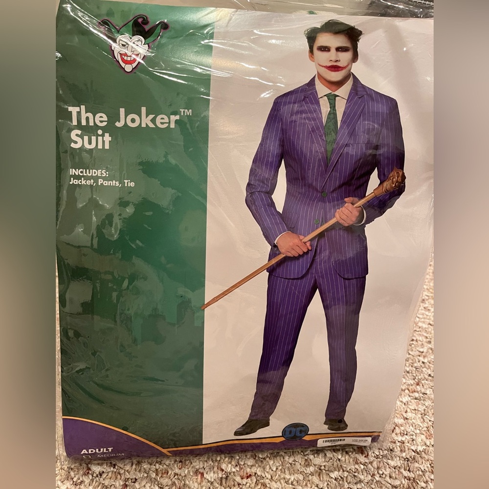 Men’s The Joker Halloween Costume, size Medium
